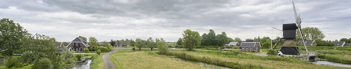 Boerderij en molen in Westveen boven Woerdens verlaat